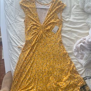 yellow dress